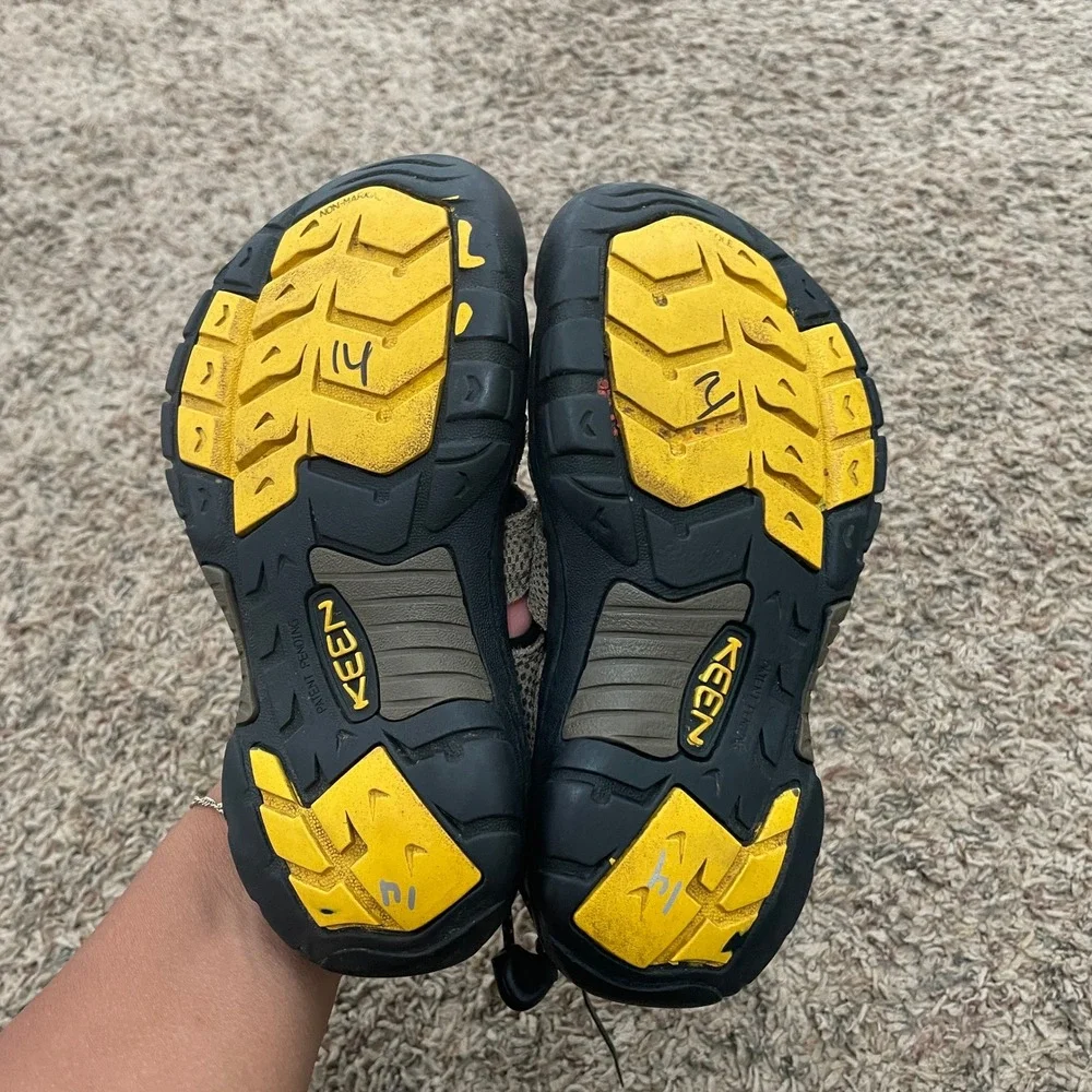 Keen Newport H2‎ Kids Waterproof Sandals Brown Black Patterned Bungee READ